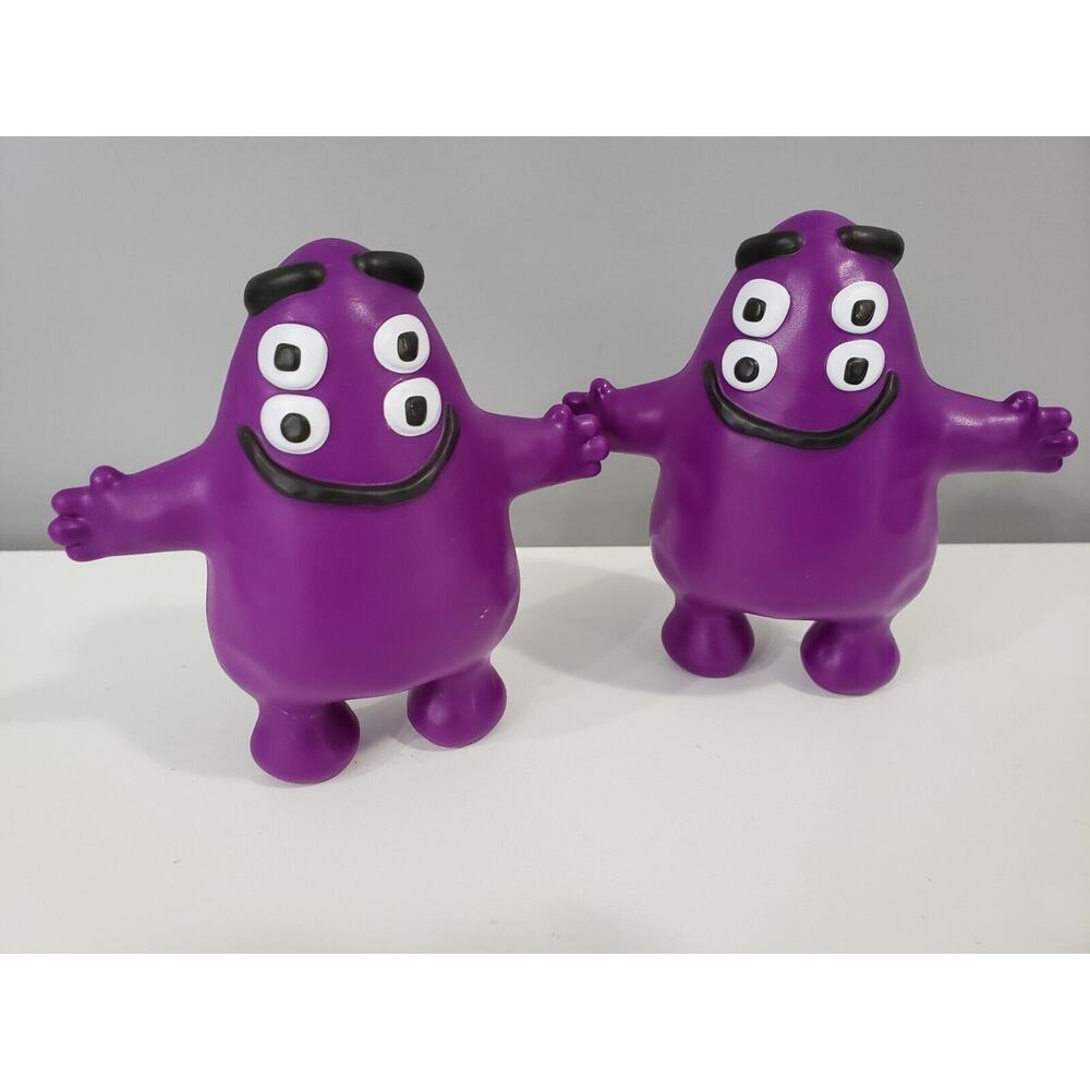 2022 Cactus Plant Flea Market‎ Grimace McDonalds Toy 2 Lot